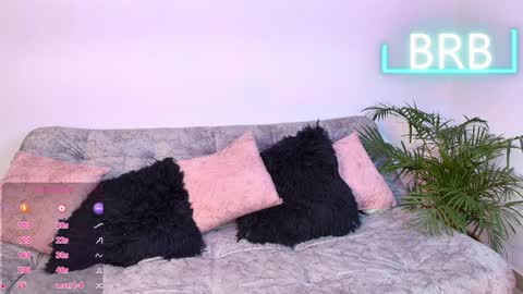 Jules and Gia online show from 03-25-26, 11:05