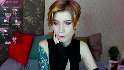 Snapshot of julescrown chatting on 12-06-24, 01:07 Jules online show from 12-06-24, 01:07