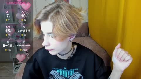 Snapshot of julescrown chatting on 01-14-25, 01:36 Jules online show from 01-14-25, 01:36