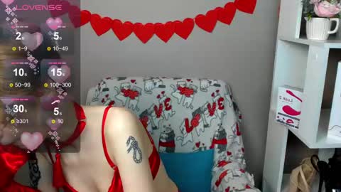 Snapshot of julescrown chatting on 02-14-25, 04:47 Jules online show from 02-14-25, 04:47