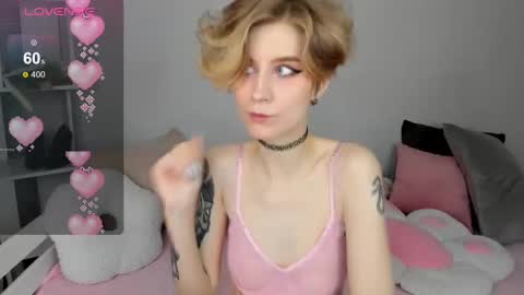 Snapshot of julescrown chatting on 03-11-25, 12:54 Jules online show from 03-11-25, 12:54