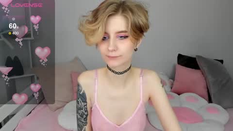 Snapshot of julescrown chatting on 03-11-25, 03:59 Jules online show from 03-11-25, 03:59