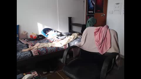 Snapshot of julfigo chatting on 01-25-25, 12:47 Julfigo online show from 01-25-25, 12:47