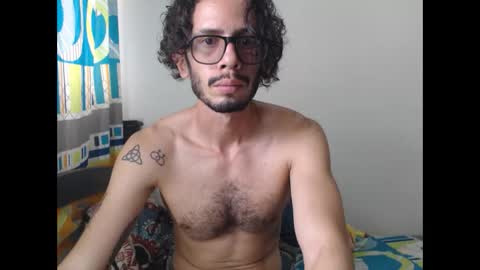 Snapshot of julfigo chatting on 11-12-25, 07:13 Julfigo online show from 11-12-25, 07:13