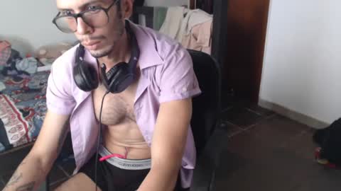 Julfigo online show from 07-11-26, 04:10