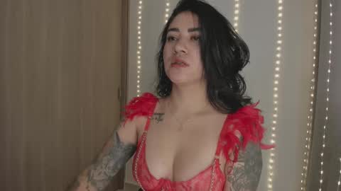 Snapshot of juli_hairy chatting on 03-19-26, 12:53 Juli Modelo Independiente online show from 03-19-26, 12:53