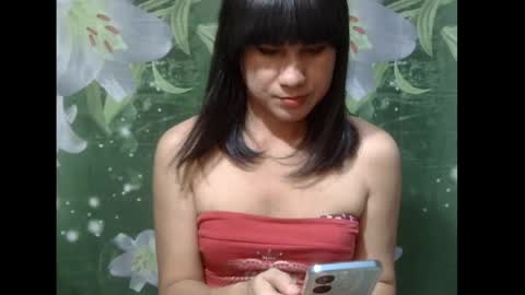 Snapshot of julia111987 chatting on 05-11-26, 02:45 JULIA online show from 05-11-26, 02:45