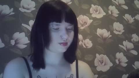 Snapshot of julia1605 chatting on 02-22-26, 04:35 julia1605 online show from 02-22-26, 04:35