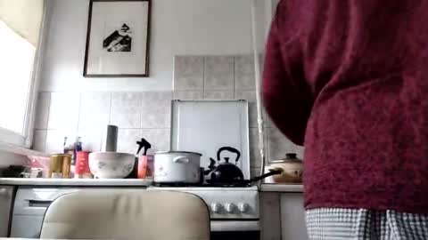 Julia online show from 10-08-25, 12:03