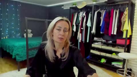 julia__cherry_ online show from 01-11-26, 03:50