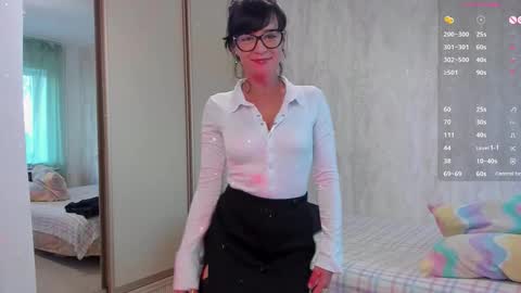 Snapshot of julia_frey chatting on 09-25-25, 08:18 Julia online show from 09-25-25, 08:18