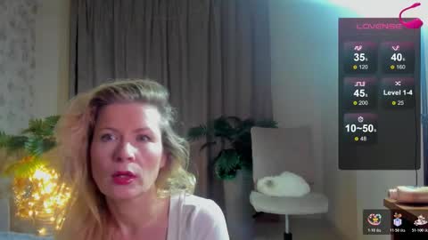 julia_giulia online show from 01-31-26, 08:40
