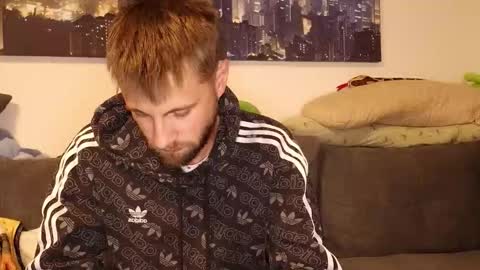 Snapshot of julia_official chatting on 09-24-25, 08:34 julia_official online show from 09-24-25, 08:34