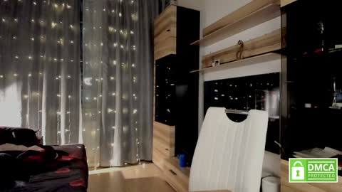 julia_t_mog online show from 02-04-25, 09:52