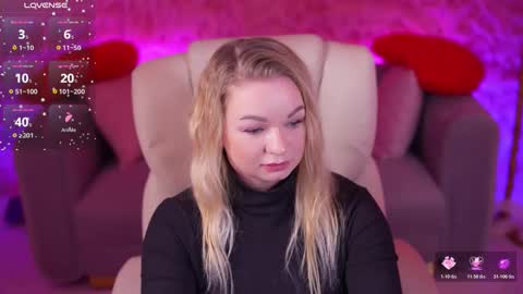 Julia online show from 03-19-26, 04:11