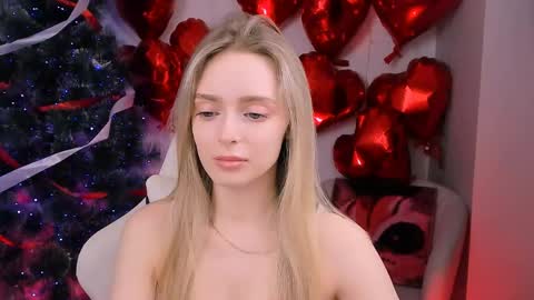 Julia online show from 03-18-26, 02:53