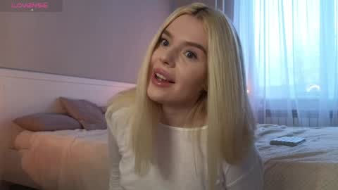 Molly online show from 12-23-24, 06:22