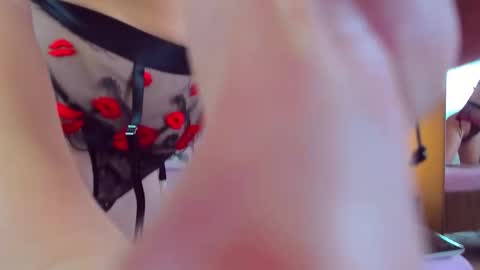 Snapshot of juliahaiee chatting on 11-09-25, 07:34 juliahaiee online show from 11-09-25, 07:34