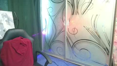 juliamorgann online show from 05-15-26, 07:37
