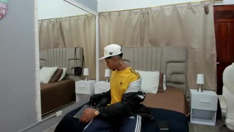 Snapshot of julian_billy chatting on 02-10-25, 11:25 julian billy online show from 02-10-25, 11:25