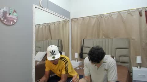 Snapshot of julian_billy chatting on 02-10-25, 06:03 julian billy online show from 02-10-25, 06:03