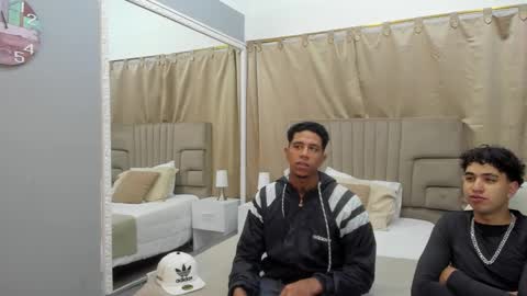 Snapshot of julian_billy chatting on 03-06-25, 11:25 julian billy online show from 03-06-25, 11:25