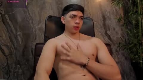 JULIAN  online show from 03-11-26, 11:27