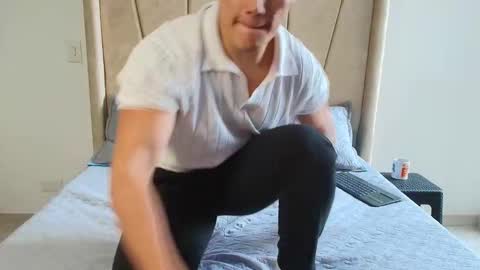 julian_wallace online show from 02-19-26, 09:11