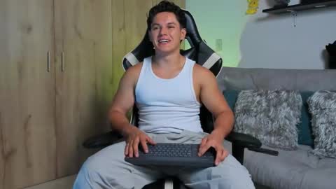 julian_wallace online show from 02-24-26, 04:05