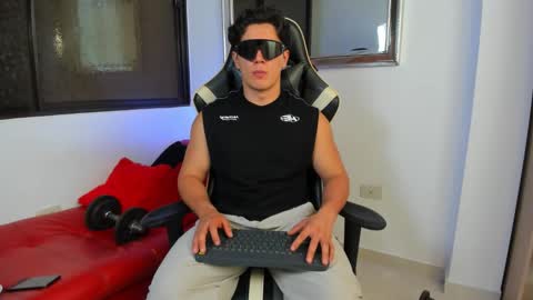 julian_wallace online show from 03-06-26, 05:20