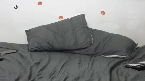 julian_whitee654 online show from 12-11-24, 03:58