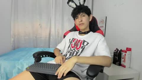 Snapshot of julian_xp chatting on 05-02-26, 07:30 Julian online show from 05-02-26, 07:30
