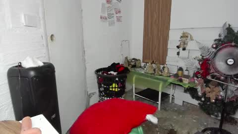 Snapshot of juliana_052318 chatting on 12-11-24, 12:23 juliana online show from 12-11-24, 12:23