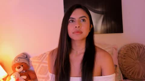 Snapshot of juliana_cute_22 chatting on 03-27-26, 01:55 Juliana online show from 03-27-26, 01:55