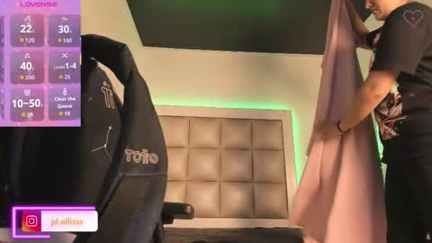 juliana_js_ online show from 09-29-25, 12:10