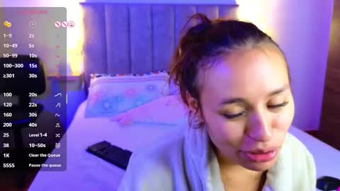 Snapshot of juliana_mancini chatting on 10-26-25, 05:52 Juliana Mancini online show from 10-26-25, 05:52