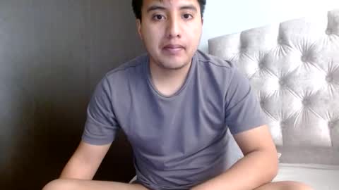 Snapshot of julianalvarez95 chatting on 06-06-26, 04:23 Julian online show from 06-06-26, 04:23