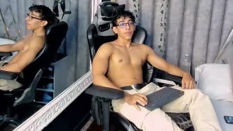 Snapshot of julianrouss chatting on 07-06-26, 08:11 Julian online show from 07-06-26, 08:11