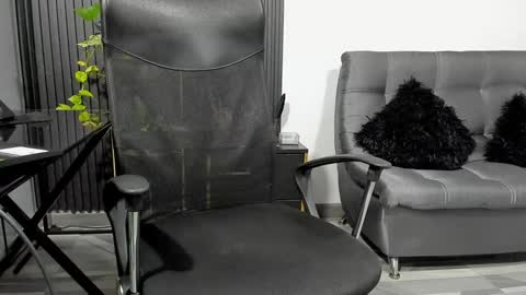 Snapshot of juliansexxx16 chatting on 02-05-25, 01:58 Julian online show from 02-05-25, 01:58