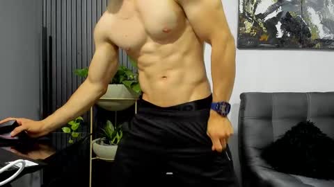 Snapshot of juliansexxx16 chatting on 02-25-25, 11:33 Julian online show from 02-25-25, 11:33