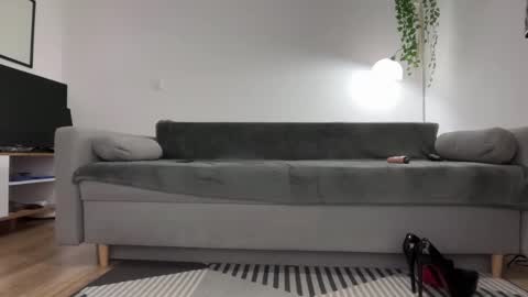 Julia online show from 10-18-25, 01:08