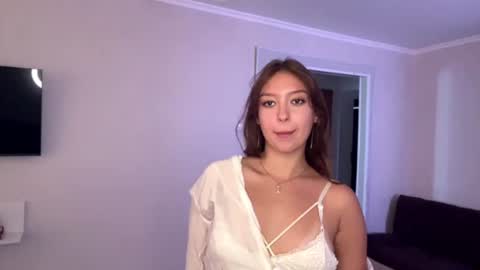Snapshot of julicy chatting on 08-08-26, 05:42 Julia online show from 08-08-26, 05:42