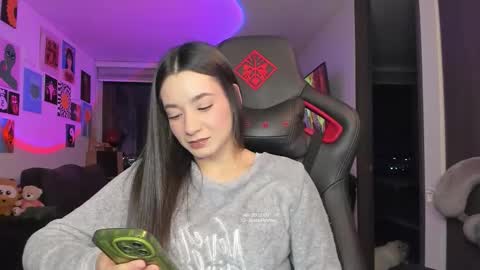 Jeimy Help me to reach 100 thumbs up online show from 03-21-26, 03:11