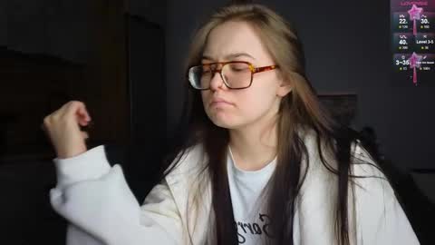 Snapshot of julidropp chatting on 01-23-25, 11:04 julidropp online show from 01-23-25, 11:04