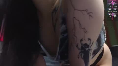 Snapshot of julidropp chatting on 02-12-25, 05:37 julidropp online show from 02-12-25, 05:37