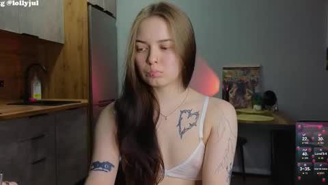 Snapshot of julidropp chatting on 03-07-25, 08:00 julidropp online show from 03-07-25, 08:00