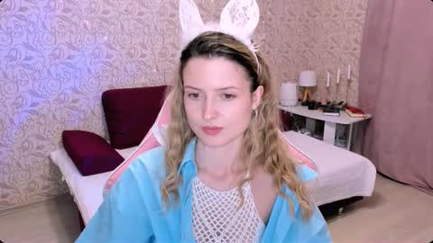 Julie online show from 12-21-24, 06:55