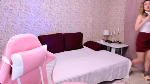 Julie online show from 01-05-25, 04:16