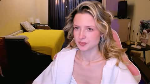 Julie online show from 01-06-26, 05:00