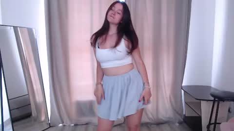 Snapshot of julie_meow246 chatting on 06-30-26, 10:05 Julie online show from 06-30-26, 10:05